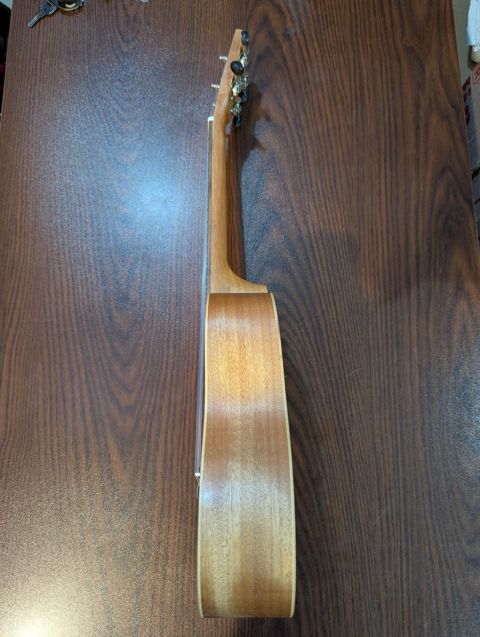 AXE UK24 – 24-Inch Ukulele - Image 2