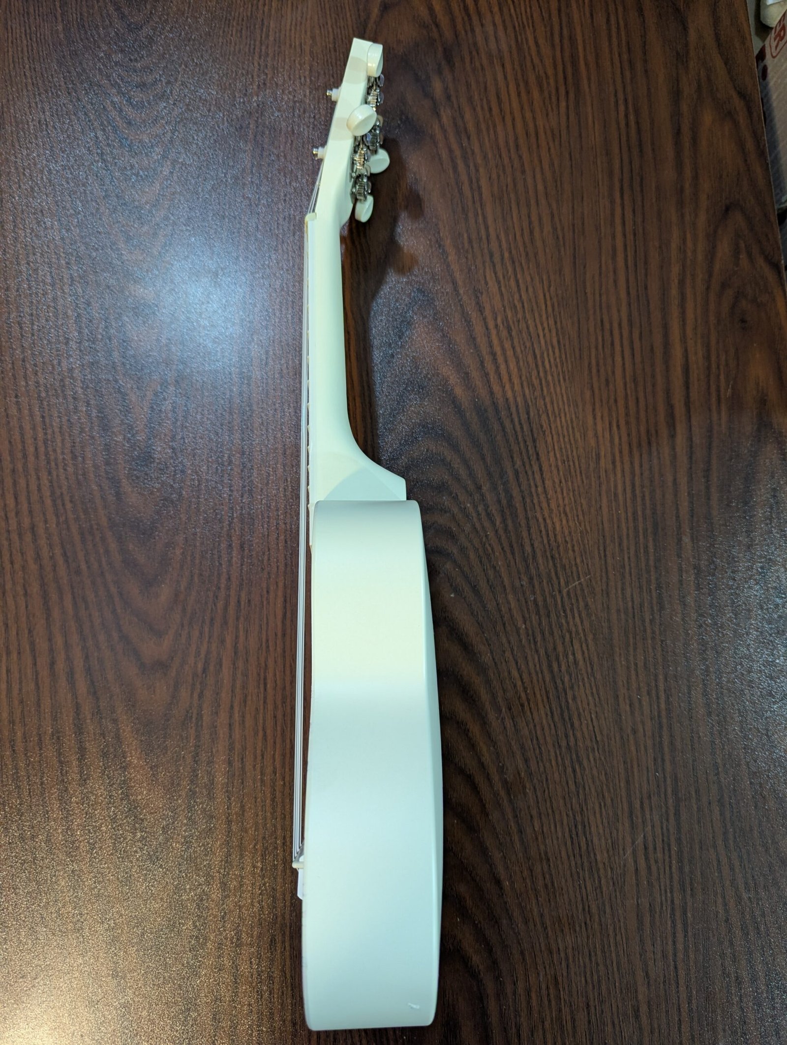 UK21 Pro – 21-Inch Ukulele (White Print) - Image 2