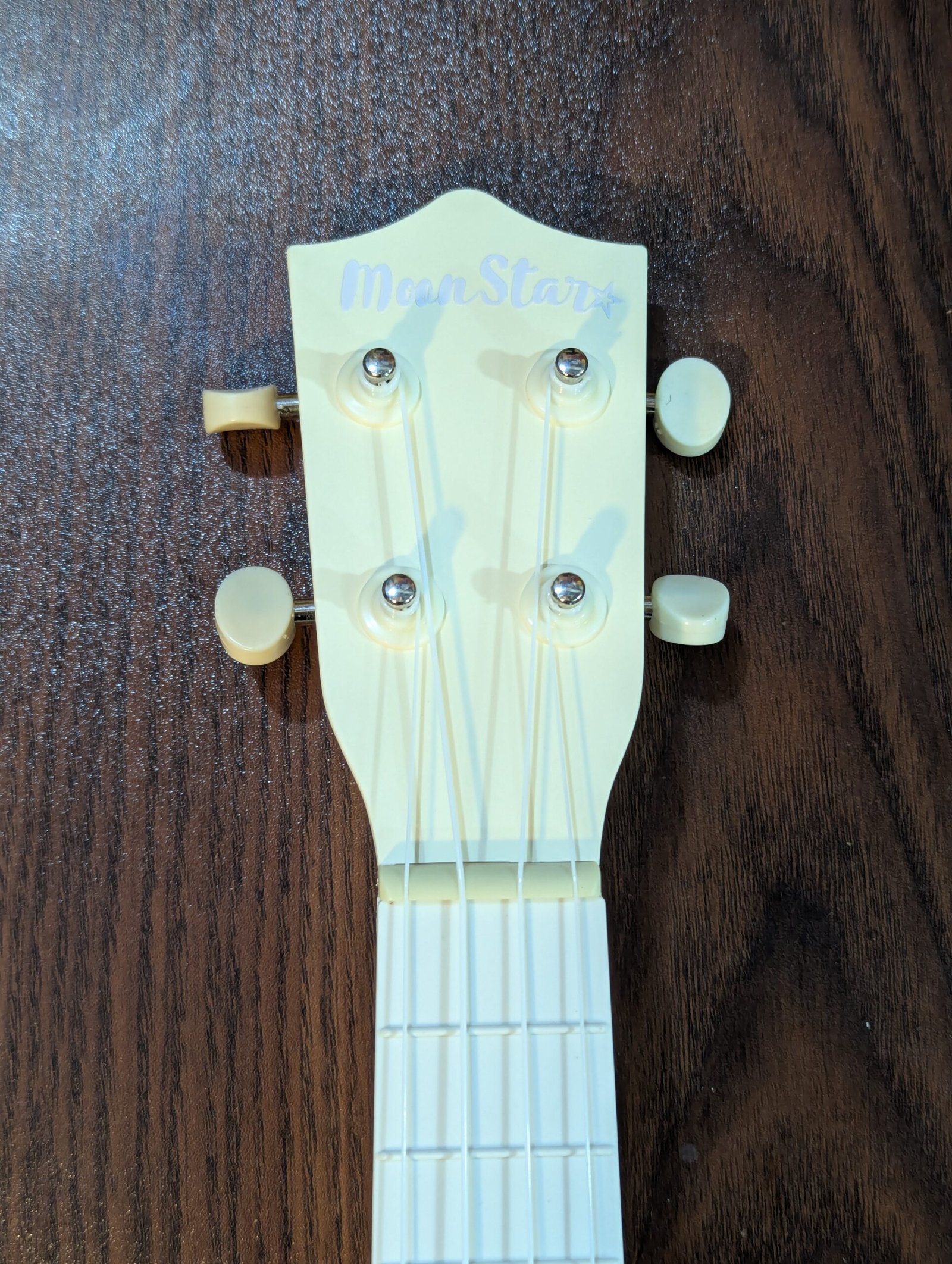 UK21 Pro – 21-Inch Ukulele (White Print) - Image 5