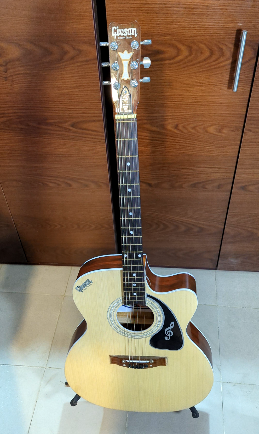 Givson – 40 Inch Acoustic Guitar (Wooden Color) - Image 4