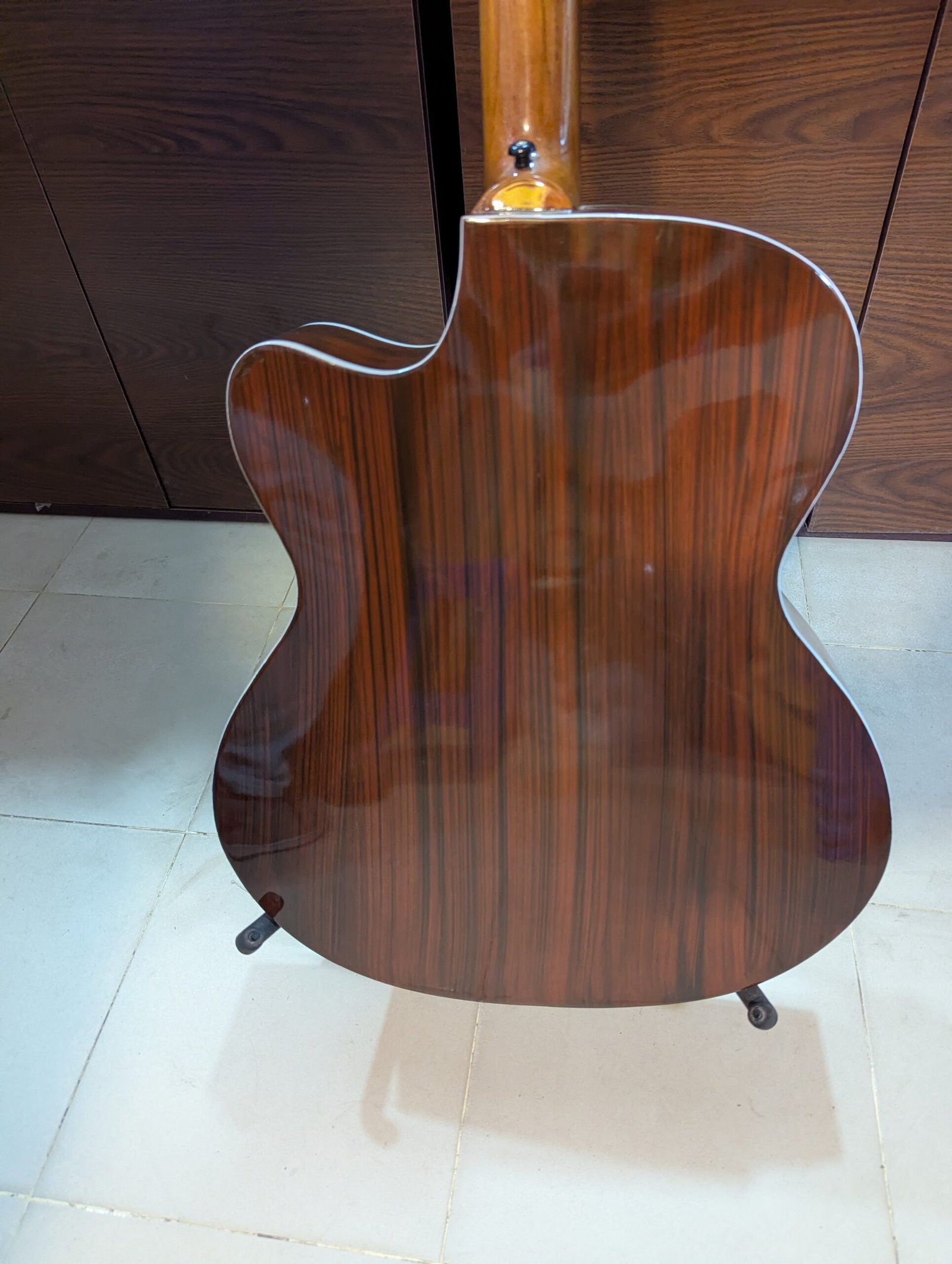 Givson – 40 Inch Acoustic Guitar (Wooden Color) - Image 8