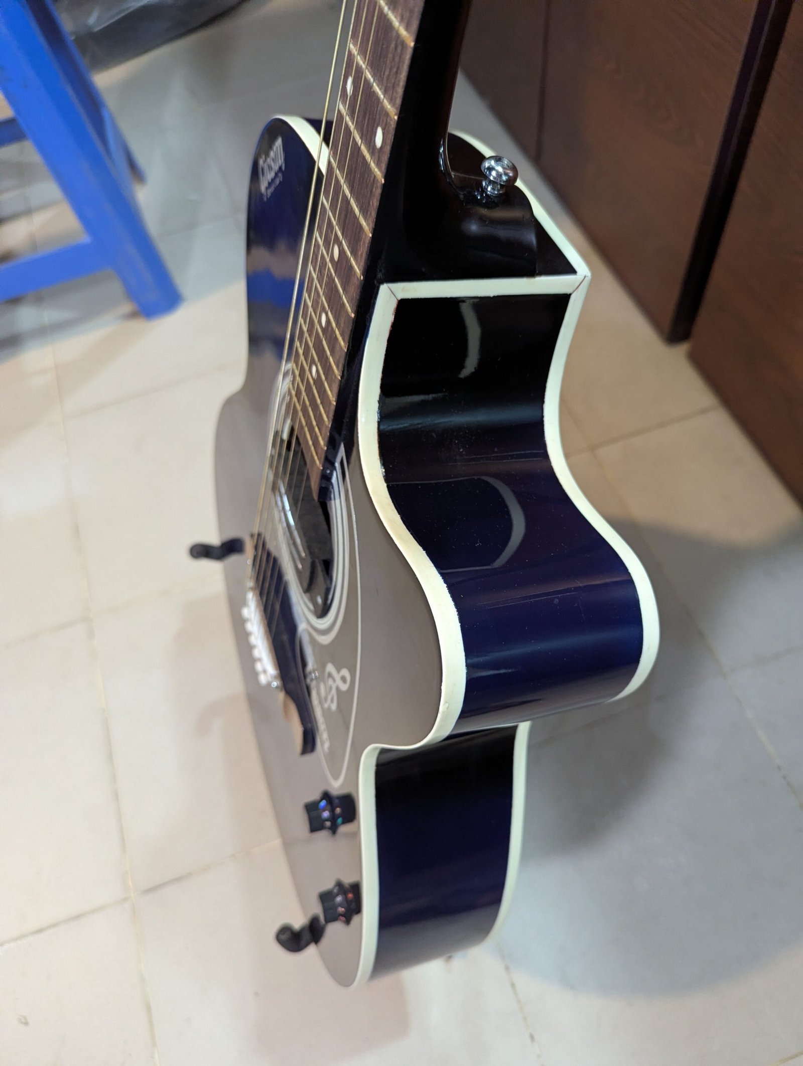 Givson – 40 Inch Acoustic Guitar (Navy Blue Color) - Image 6